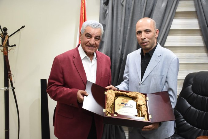 من لقاءات الاتحاد وتقديم الدروع